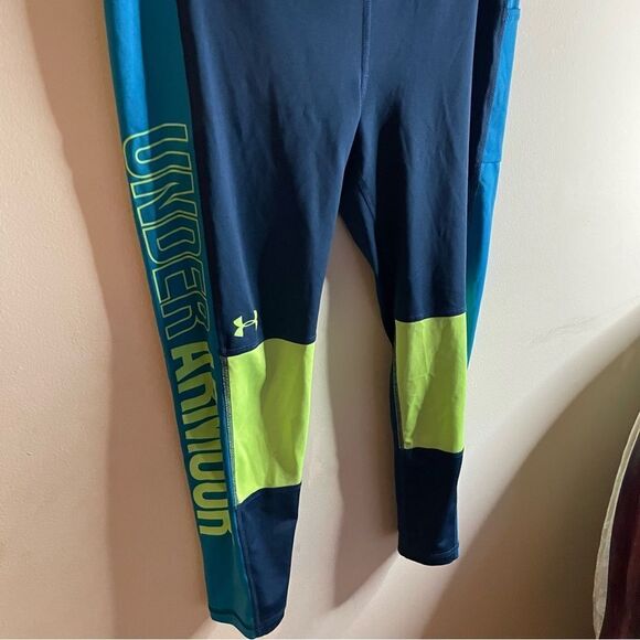 Under Armour Girl’s Colorblock Logo Leggings- Size Large - Picture 4 of 5